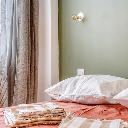 아파트 Escapade Raffinee Et Romantique A