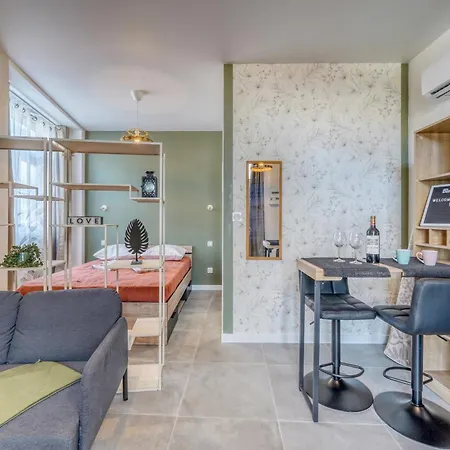 Escapade Raffinée Et Romantique à Appartement